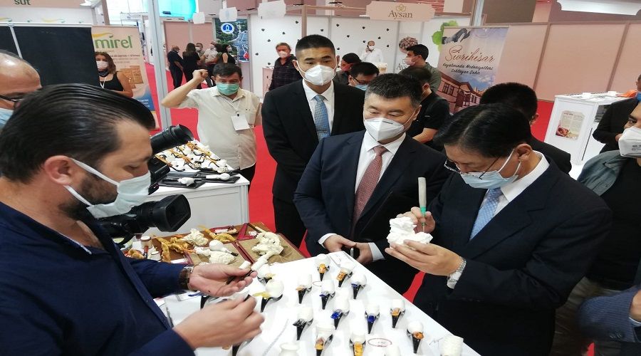 �inli b�y�kel�i l�leta�� i�ledi