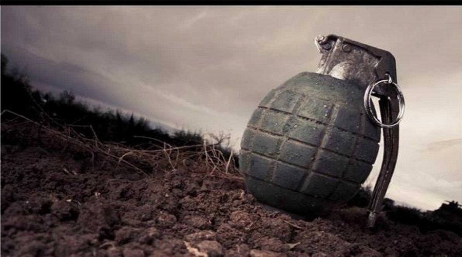 �ocuklar�n oynad��� el bombas� patlad�