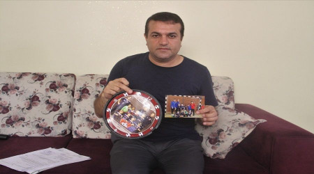 Çocuklarını ancak icra yoluyla görebiliyor