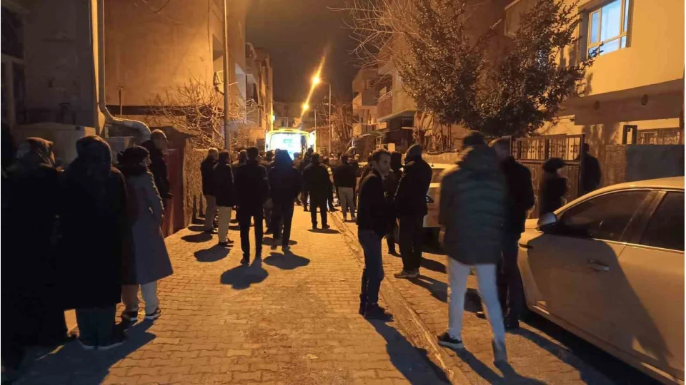 �ok yaz�k... Gen� k�z sahurda tart��t��� babas�n� �ld�rd�