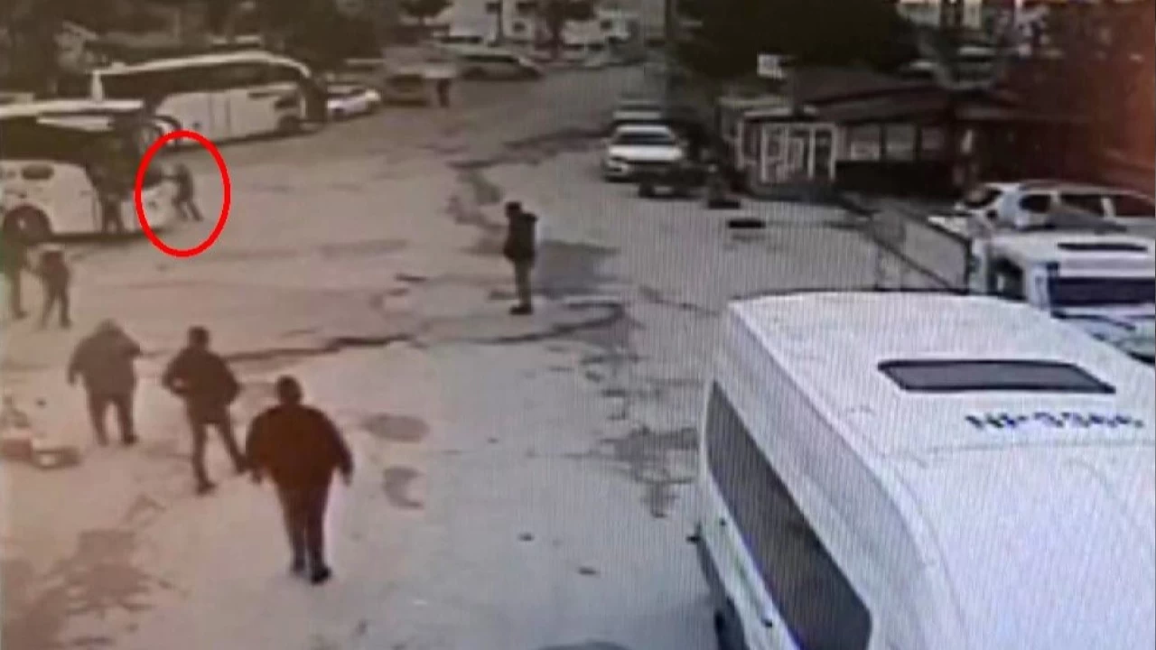 Diyarbakır'da otobüs şoförü tartıştığı muavinini ezdi