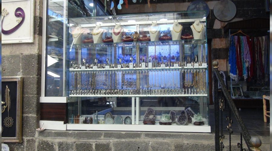 Do�al ta�lara ilgi artt�, turistlerin g�zdesi oldu