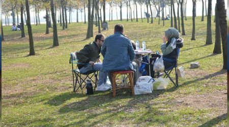 Doğuda kar, batıda güneş