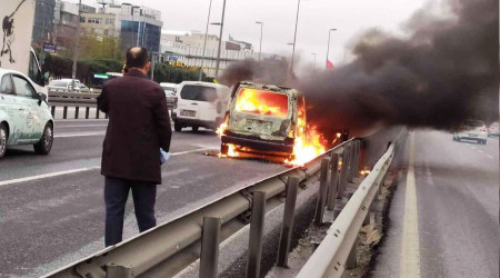 E-5'te seyir halinde yanan ara kle dnd