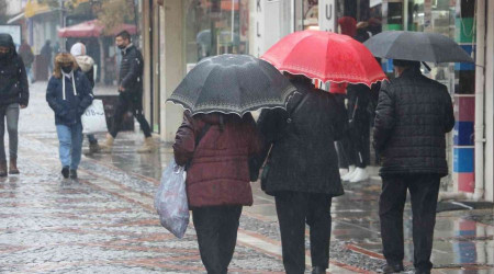 Edirne'de saanak ya etkili oluyor