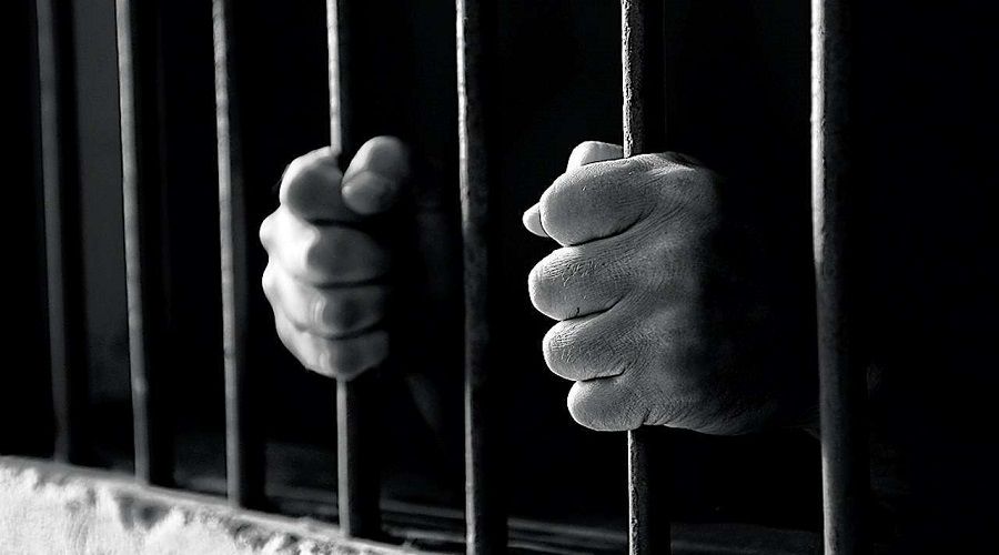 Endonezya'da rüşvet alan eski bakana 12 yıl hapis