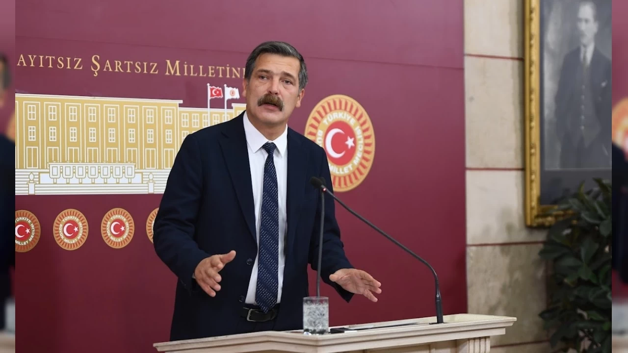 Erkan Baş: Erdoğan kürsüde Filistin için dua ederken oğlunun gemileri İsrail limanında ticaret yapıyor