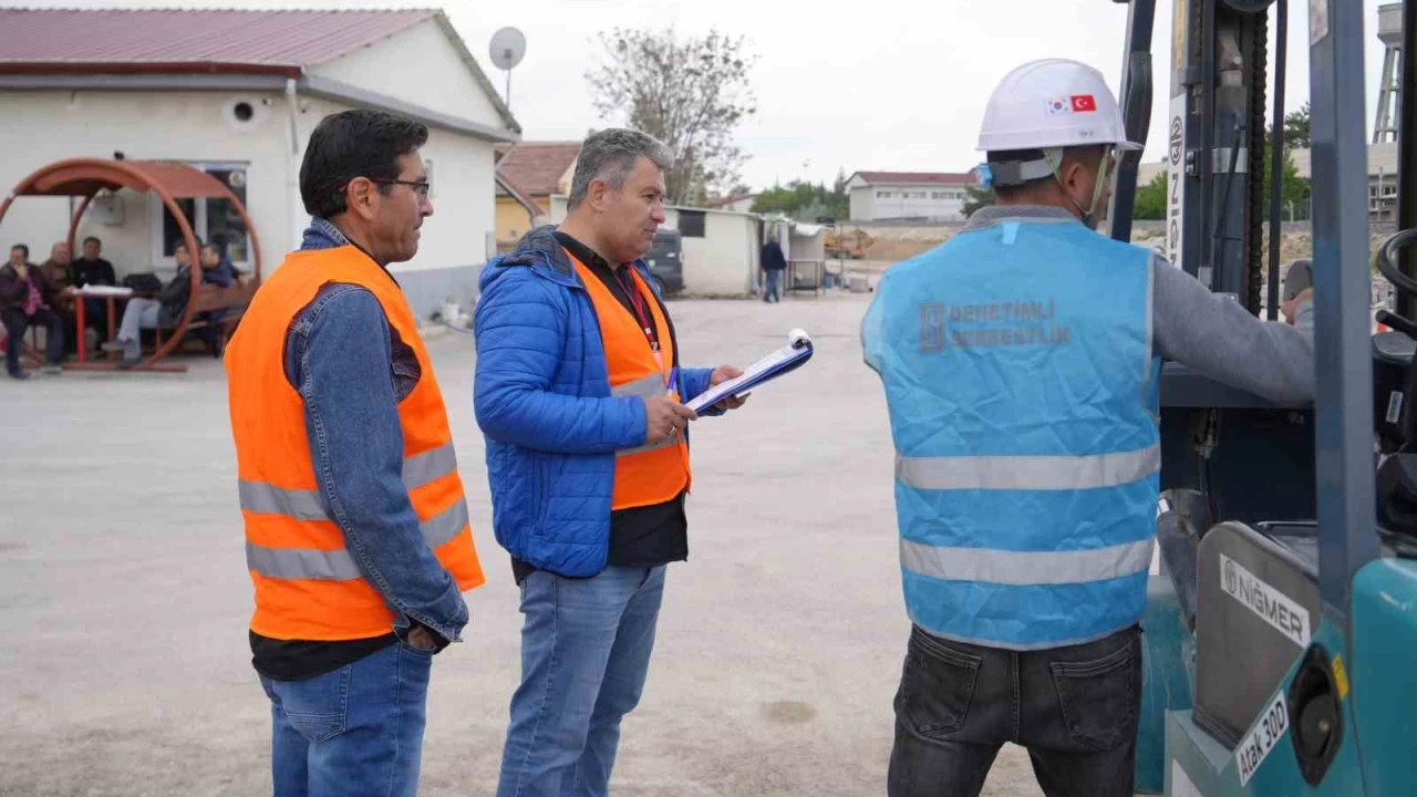Eski h�k�ml�ler a��lan kurslarla i� sahibi oluyor