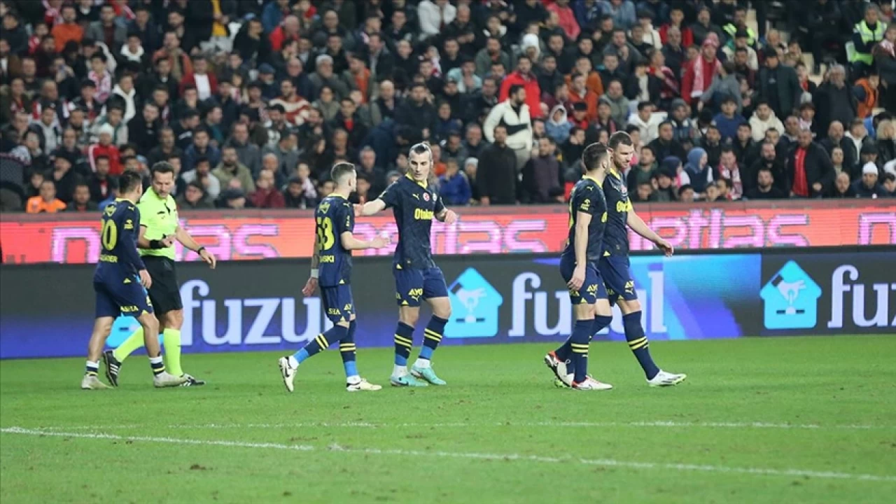 Fenerbah�e'de 3 puan mutlulu�u 