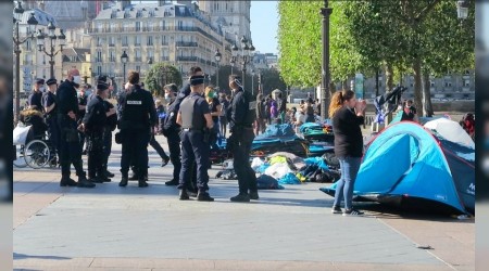 Fransz polisi, gmenlere uyurken mdahale etti