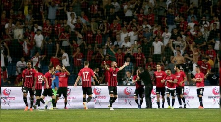 "Gaziantep'e vefa borcum var"