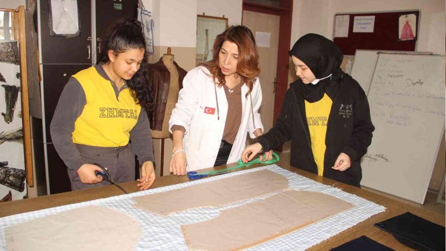Geleceğin modacıları bu bölümde yetişiyor