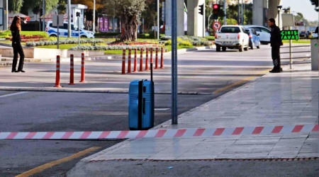 Gen kzn kaldrmda brakt valiz polisi alarma geirdi