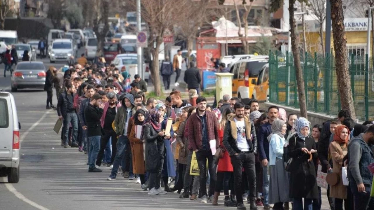 Geniş tanımlı işsiz sayısı 8.7 milyona yükseldi