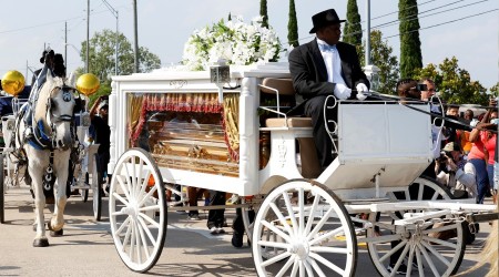 George Floyd son yolculuğuna uğurlandı