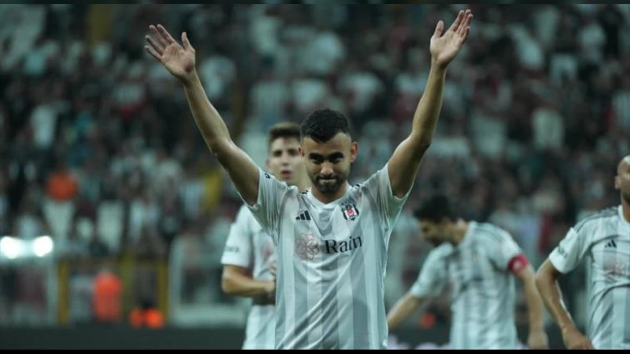 Ghezzal Beşiktaş'tan ayrıldı