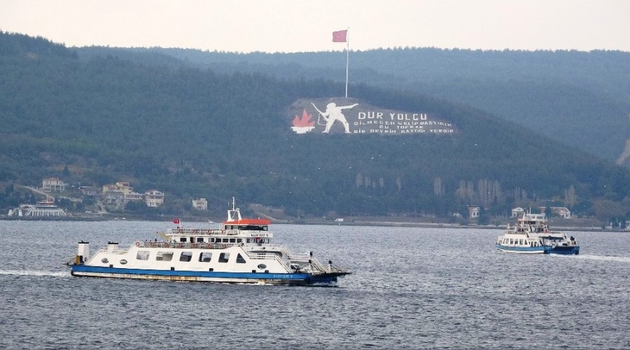 Gökçeada feribot seferleri iptal edildi