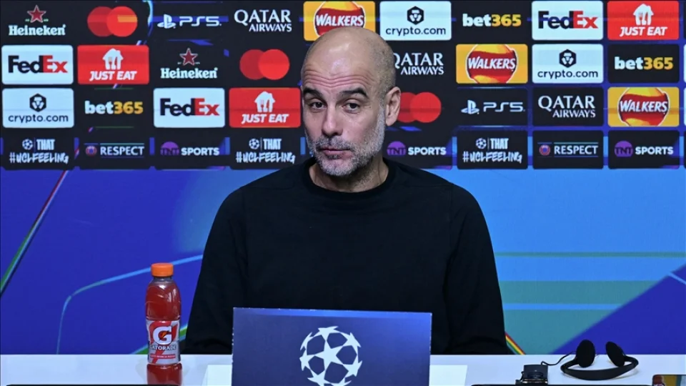 Guardiola'dan iftar i�in verilen aray� yuhalayan taraftarlara tepki