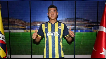 Güney Koreli savunmacıdan 4 yıllık imza