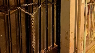Güngören'de balkonunda çökme meydana gelen bina boşaltıldı