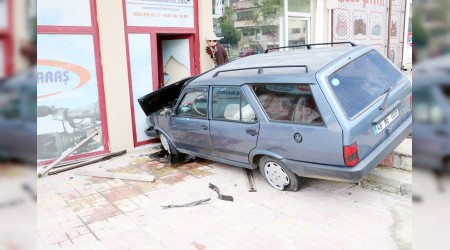 Haber gazetecinin ayana geldi   