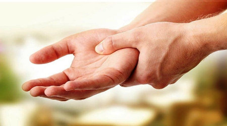 Her el titremesi Parkinson değildir