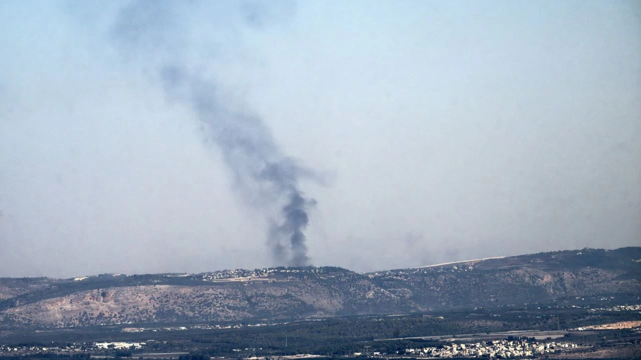 Hizbullah, İsrail'de bir askeri üs ve 9 yerleşim yerini vurdu