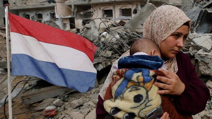 Hollanda'da 235 avukat "İsrail'in savaş suçlarının soruşturulmasını" istedi