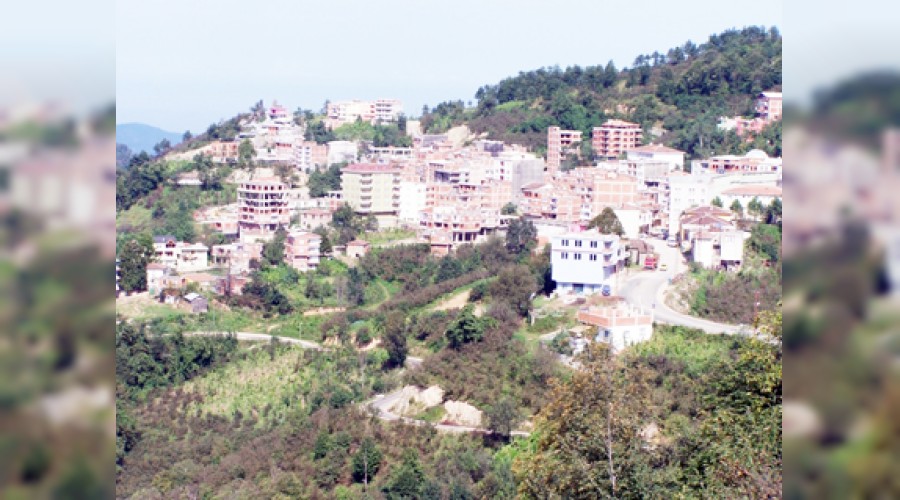 'İlçeyi satsak o kadar etmez'