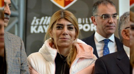 İlk kadın başkanın morali bozuldu