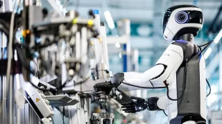 İnsansı robotlar laboratuvardan çıktı, fabrikalara indi