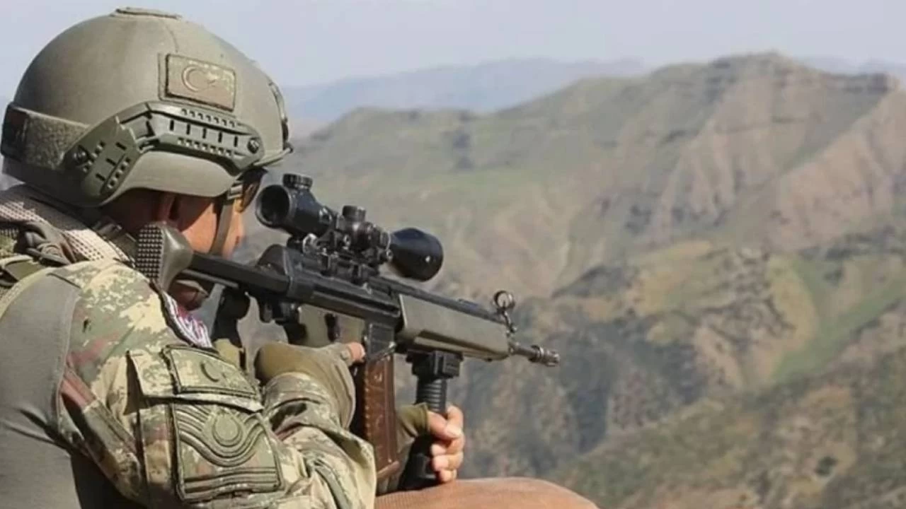 Irak'ın kuzeyinde 12 PKK'lı terörist etkisiz hale getirildi