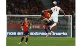 İrfan Can Kahveci: Dünya Kupası'na gitmek için sahada her şeyini veriyor