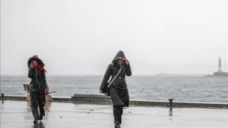 stanbul Valisi Davut Gl'den "frtna" uyars