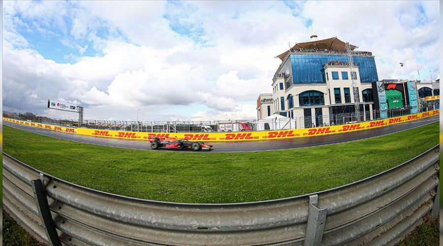  �stanbul'un rekorlar� Montoya'da