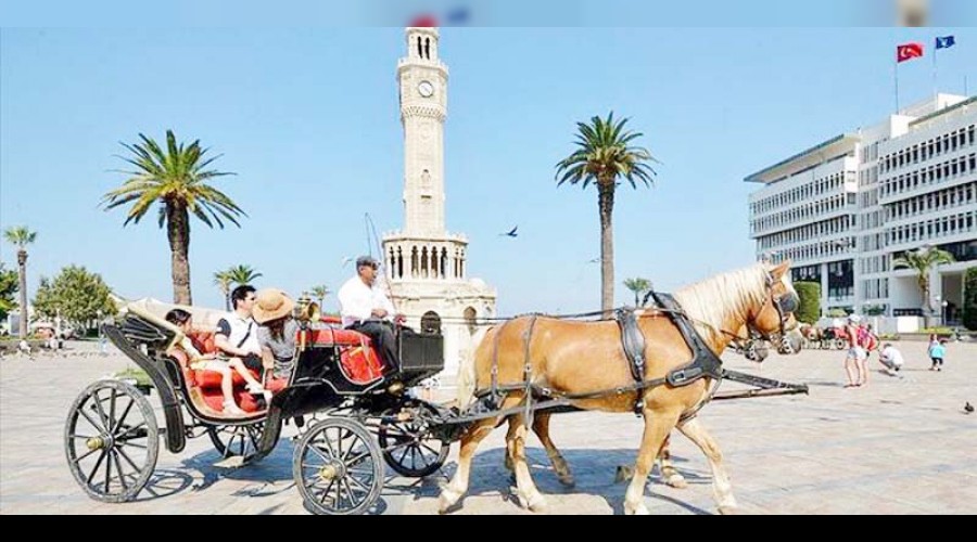 İzmir'de faytonlara yasak