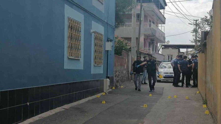 �zmir'de 'havlayan k�pek' cinayeti: 3 �l�