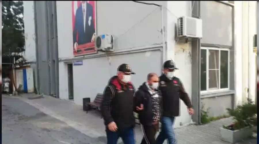 �zmir'de ter�r operasyonu: 4 tutuklama