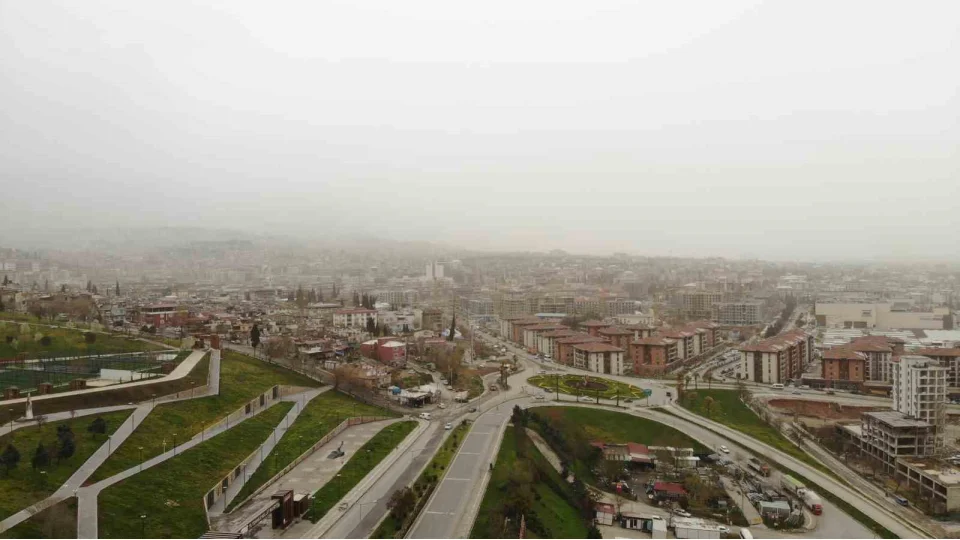 Kahramanmara�'ta toz ta��n�m� etkili oldu