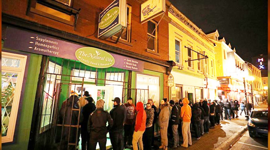 Kanada'da esrar sat��� yasalla�t�