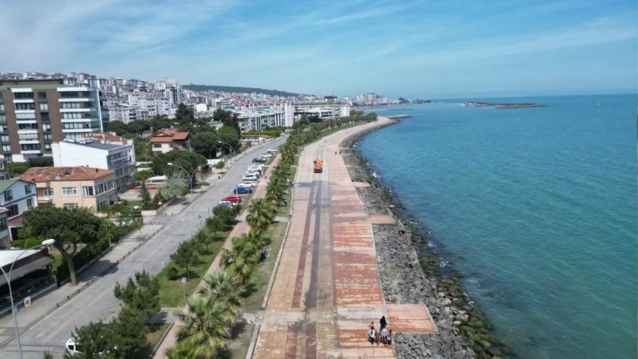 Karadeniz'e ky 13 bayrakl mavi plaja sahip ilimiz...