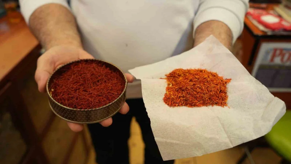 Kilosu 900 bin TL: 150 bin �i�ekten sadece 1 kilo ��k�yor
