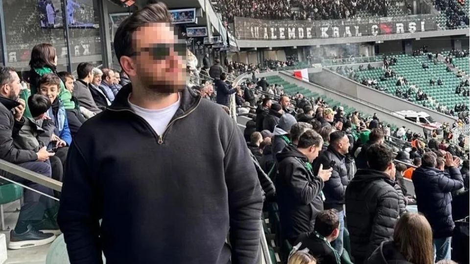 Kocaelispor trib�n�ndeki ka�ak Be�ikta�l� i�in su� duyurusu