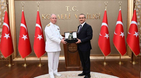 Koramiral Kadir Yıldız göreve başladı