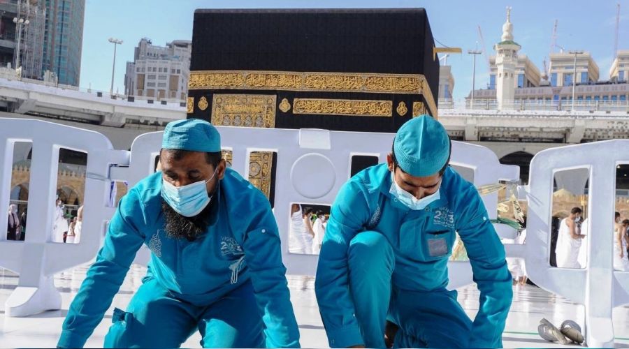 Kutsal mekanlarımızda sosyal mesafe uygulaması yeniden başladı