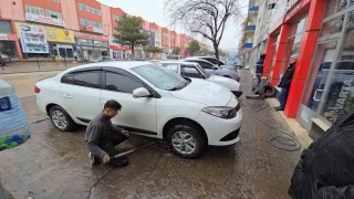 Lastikçilerde kış mevsimi yoğunluğu devam ediyor