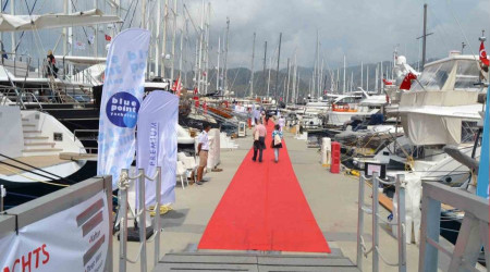 Lüks yatlar Göcek'te görücüye çıktı