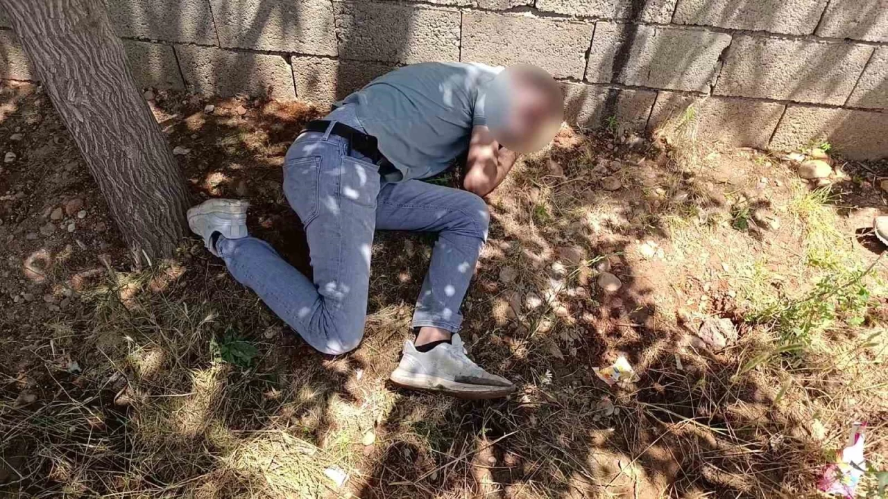 Madde etkisindeki gen�ler cadde ortas�na y���l�p kald�lar