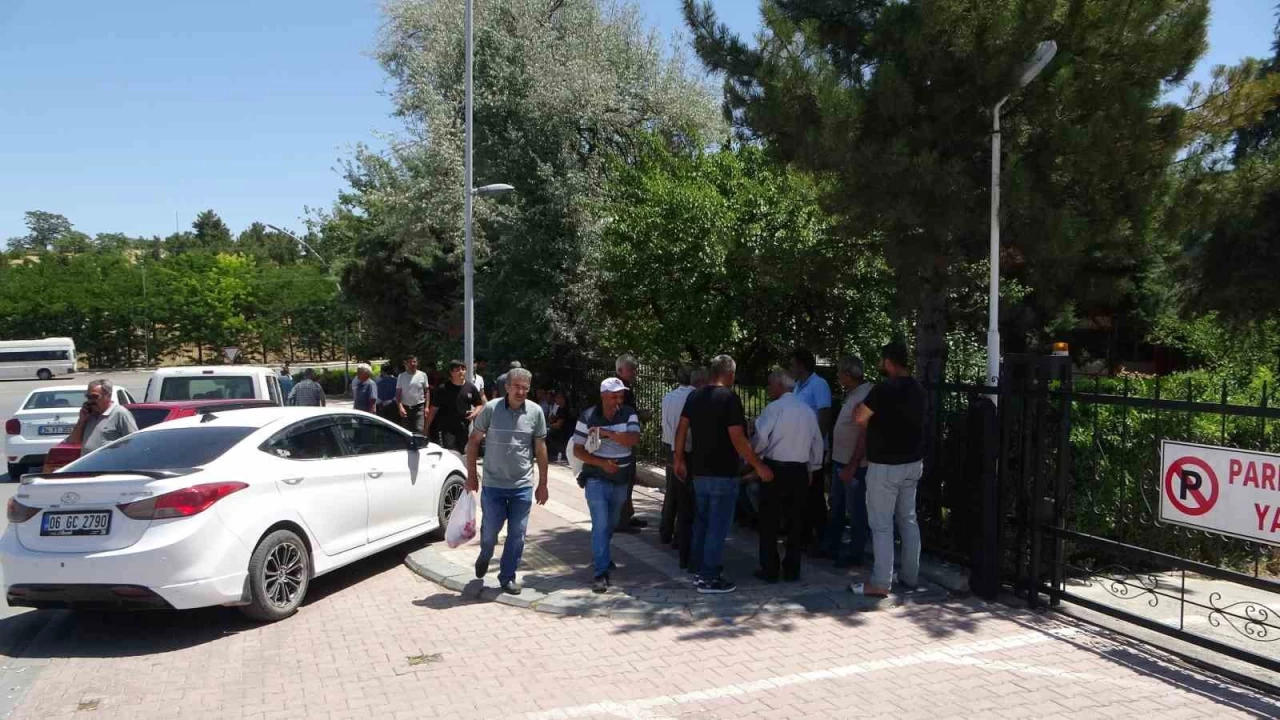 Malatya'da aile katliam�: E�ini, k�z�n� ve torununu uyurken silahla �ld�rd�