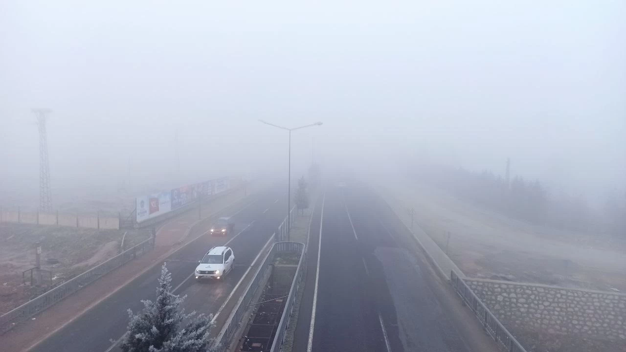 Malatya'da yo�un sis etkili oldu